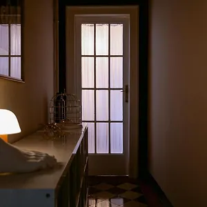 House Of Frames Bed & Breakfast